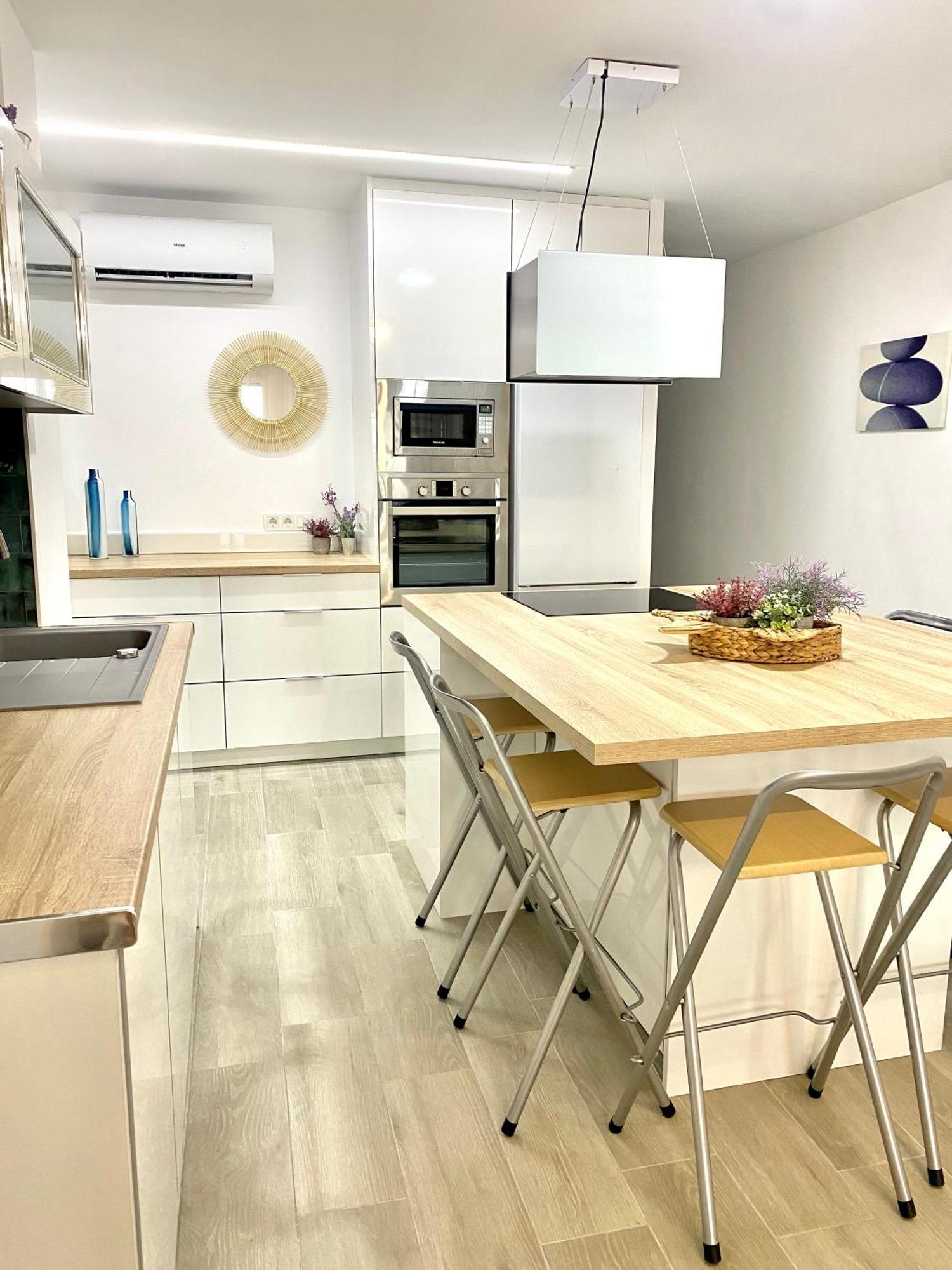 Апартаменты Blue House 1ª Linea Playa Торевьиа Экстерьер фото